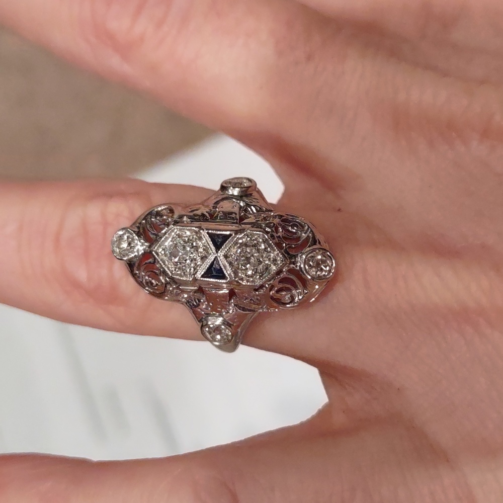 Old European cut Diamond Ring 18kt white gold north south Design